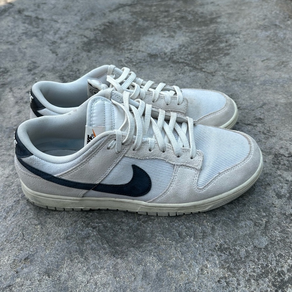 Nike shoes lows